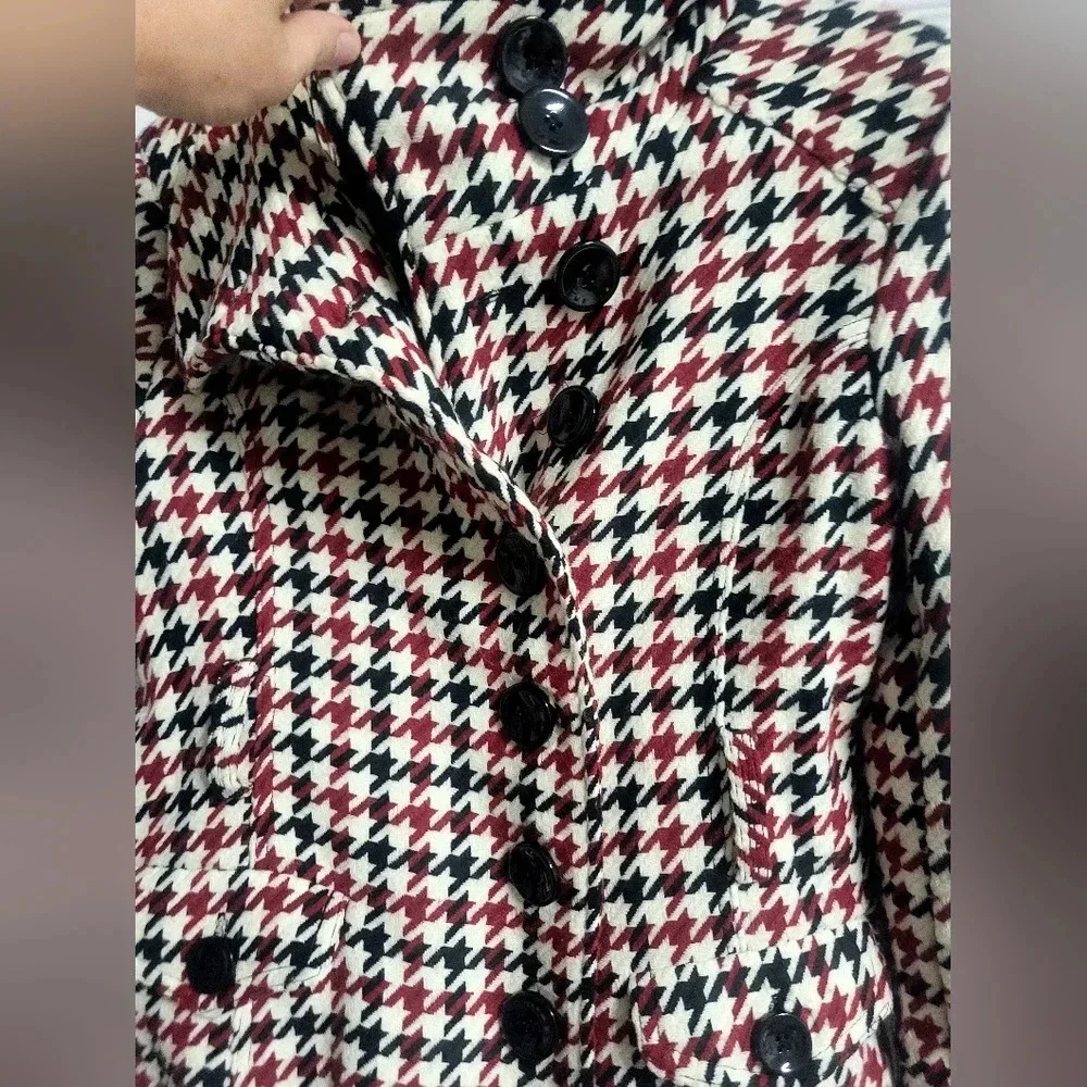 Last Kiss - Plaid Blazer- EUC - Red, Black and White Houndstooth Pattern, Size L